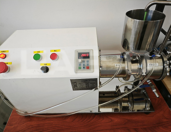 上海某生物科技有限公司50L砂磨機(jī)、0.5L實(shí)驗(yàn)室砂磨機(jī)、22KW液壓升降分散機(jī)調(diào)試成功